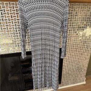 Banana Republic Black and White Patterned Long Sleeve Dress